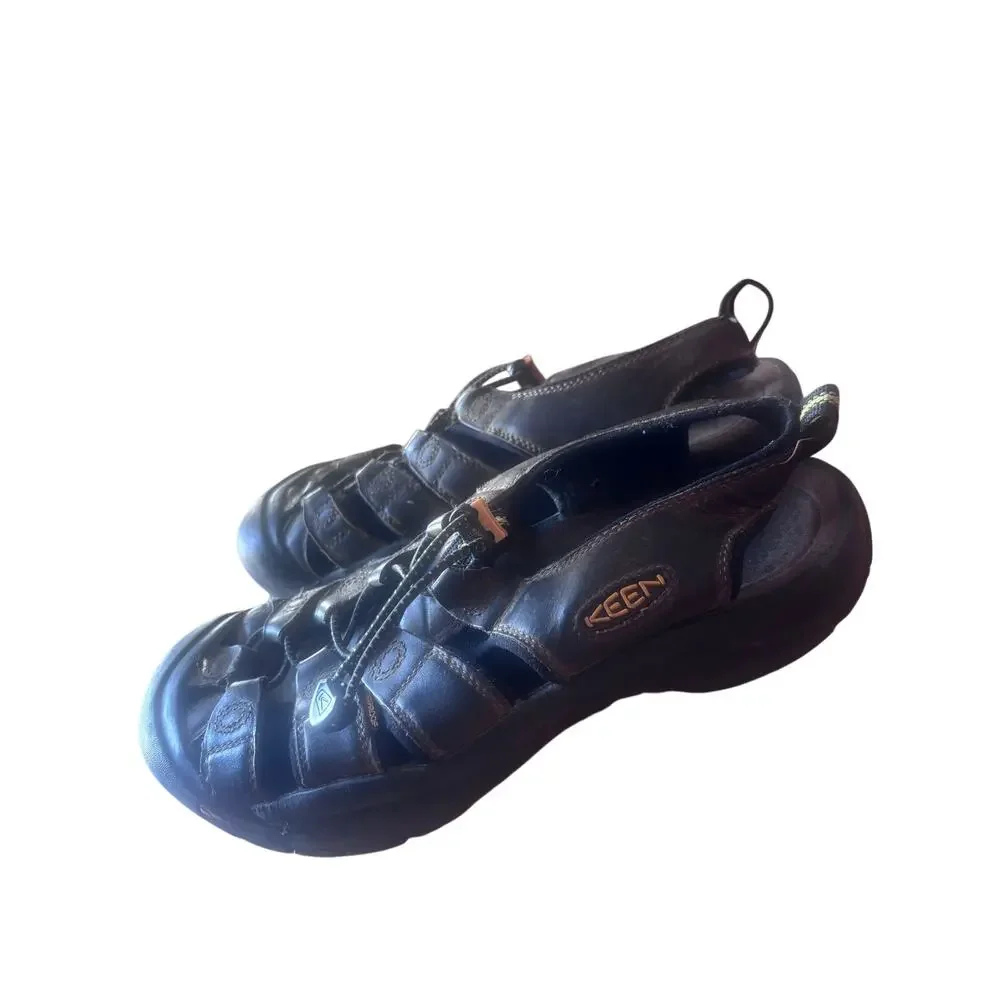 Keen mens hiking sandals size 12 brown with lots of life left